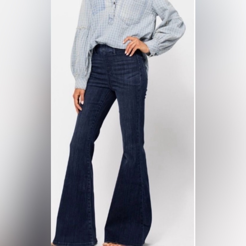 Judy Blue Pull On Super Flare Jean Dark Wash size 13/31